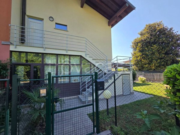 appartamento in affitto a Comabbio