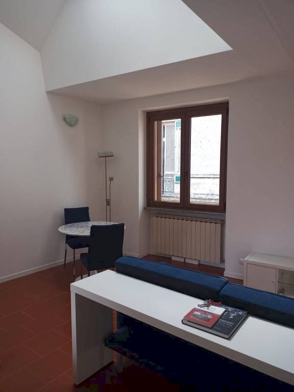 appartamento in affitto a Comerio