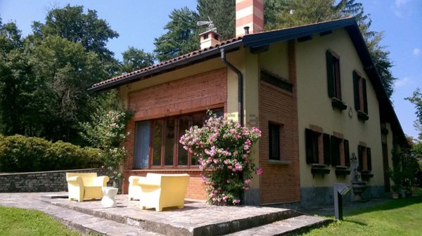 casa indipendente in affitto a Cunardo