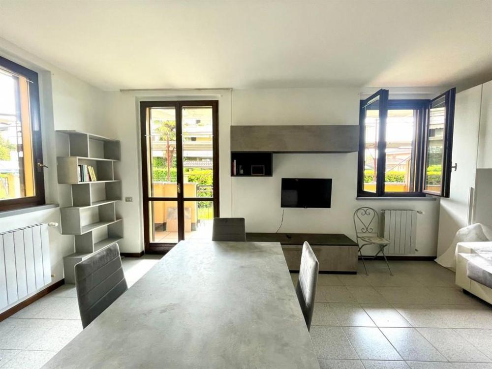 appartamento in affitto a Daverio