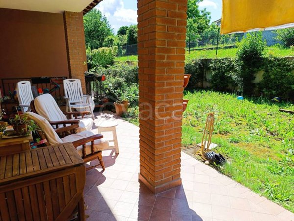 casa indipendente in affitto a Daverio