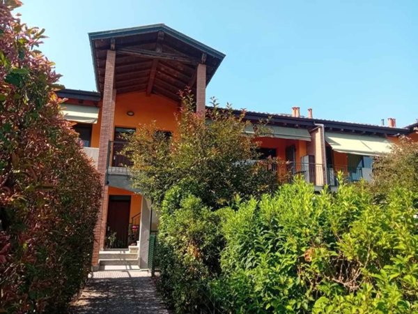 appartamento in affitto a Daverio