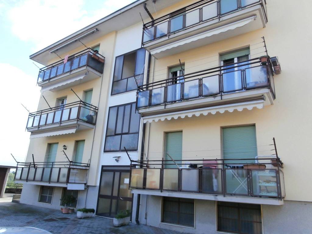appartamento in affitto a Daverio
