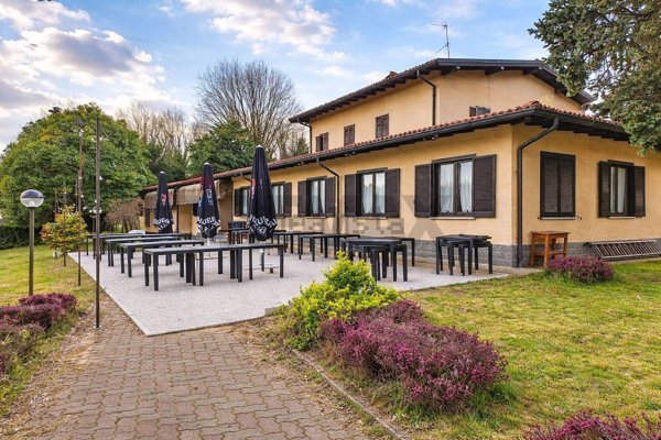 negozio in affitto a Fagnano Olona