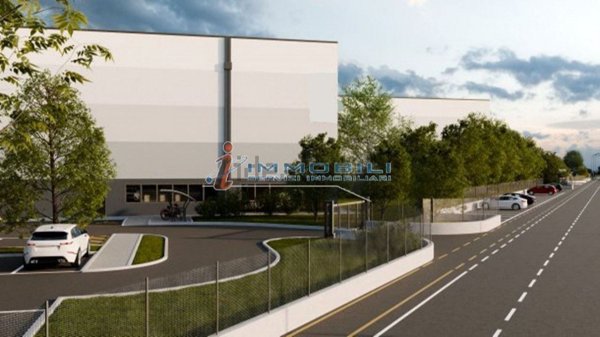 capannone in affitto a Ferno