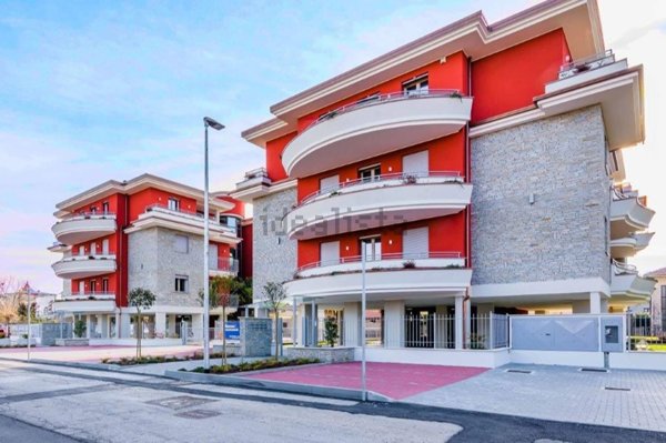 appartamento in affitto a Ferno