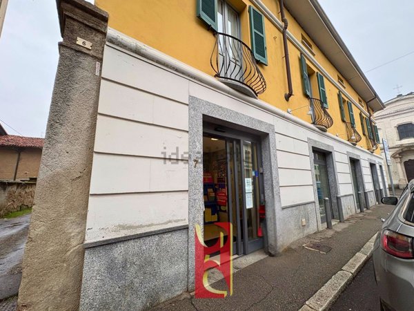 ufficio in affitto a Ferno