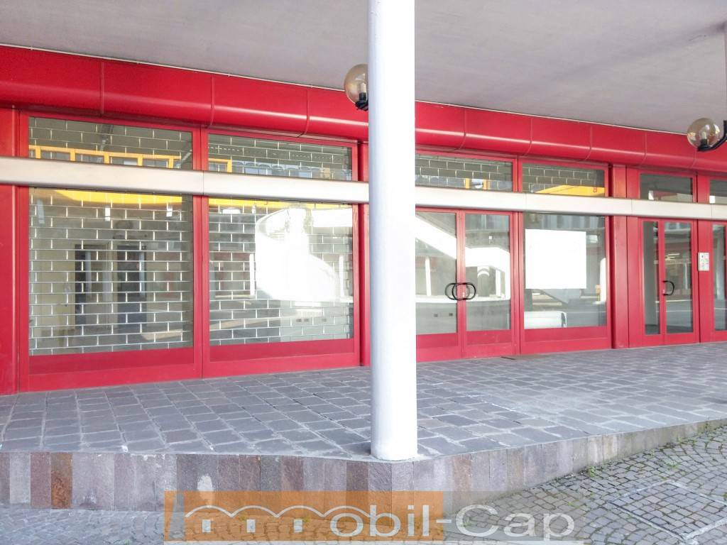 appartamento in affitto a Gallarate in zona Cascinetta