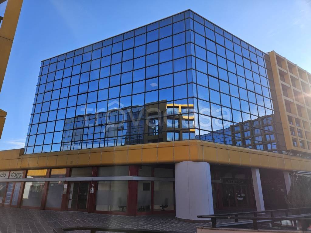 appartamento in affitto a Gallarate in zona Cascinetta
