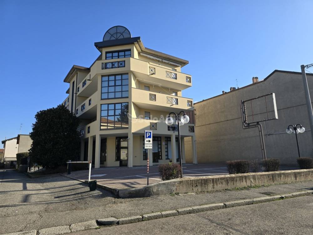 negozio in affitto a Gallarate