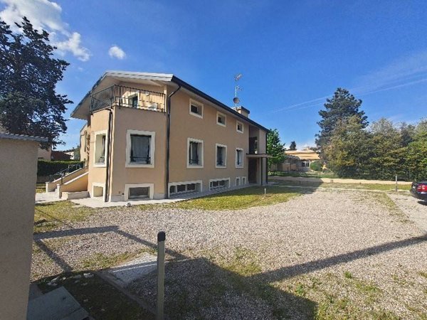 appartamento in affitto a Gallarate in zona Sciarè