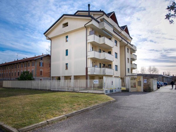 appartamento in affitto a Gallarate in zona Cascinetta
