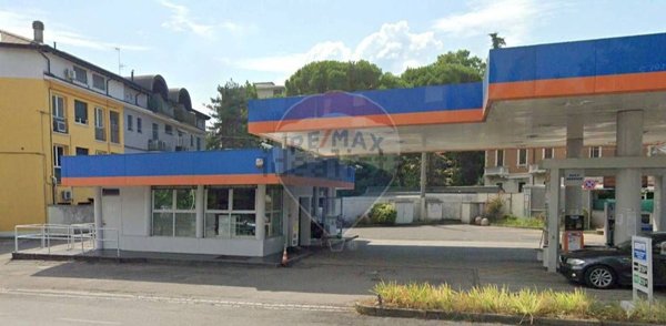locale commerciale in affitto a Gallarate