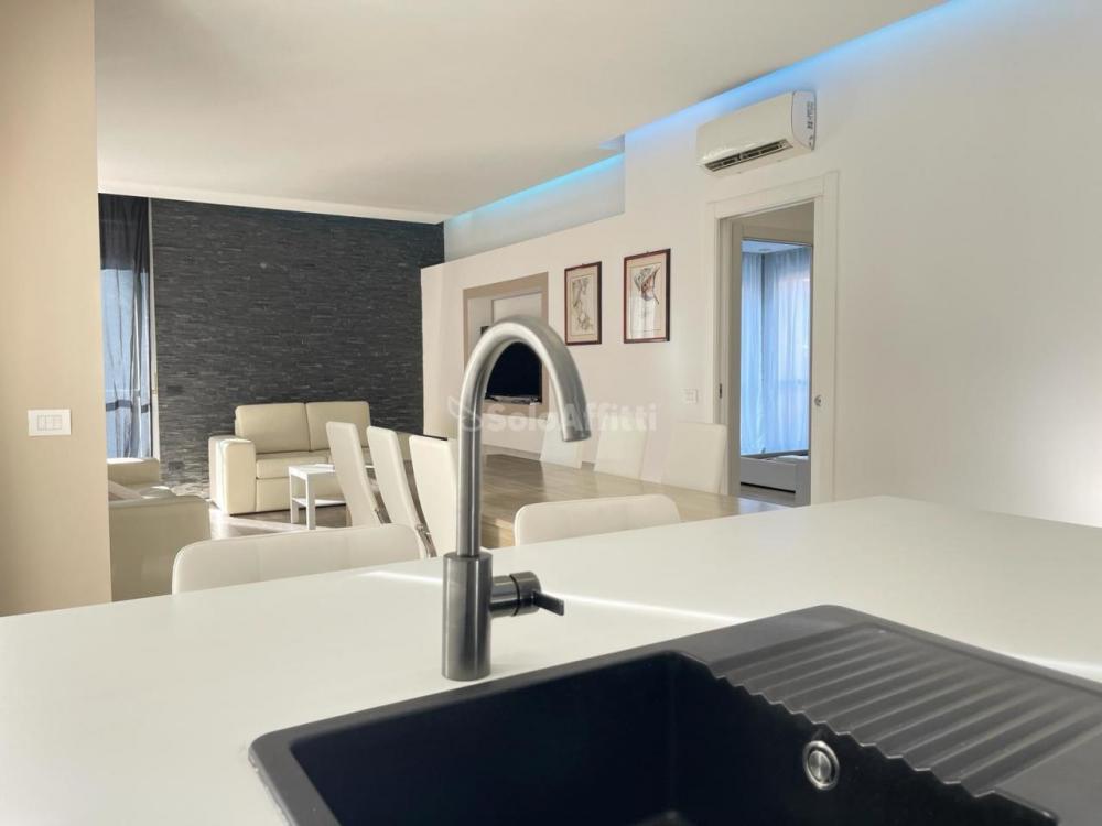 appartamento in affitto a Gallarate in zona Cascinetta