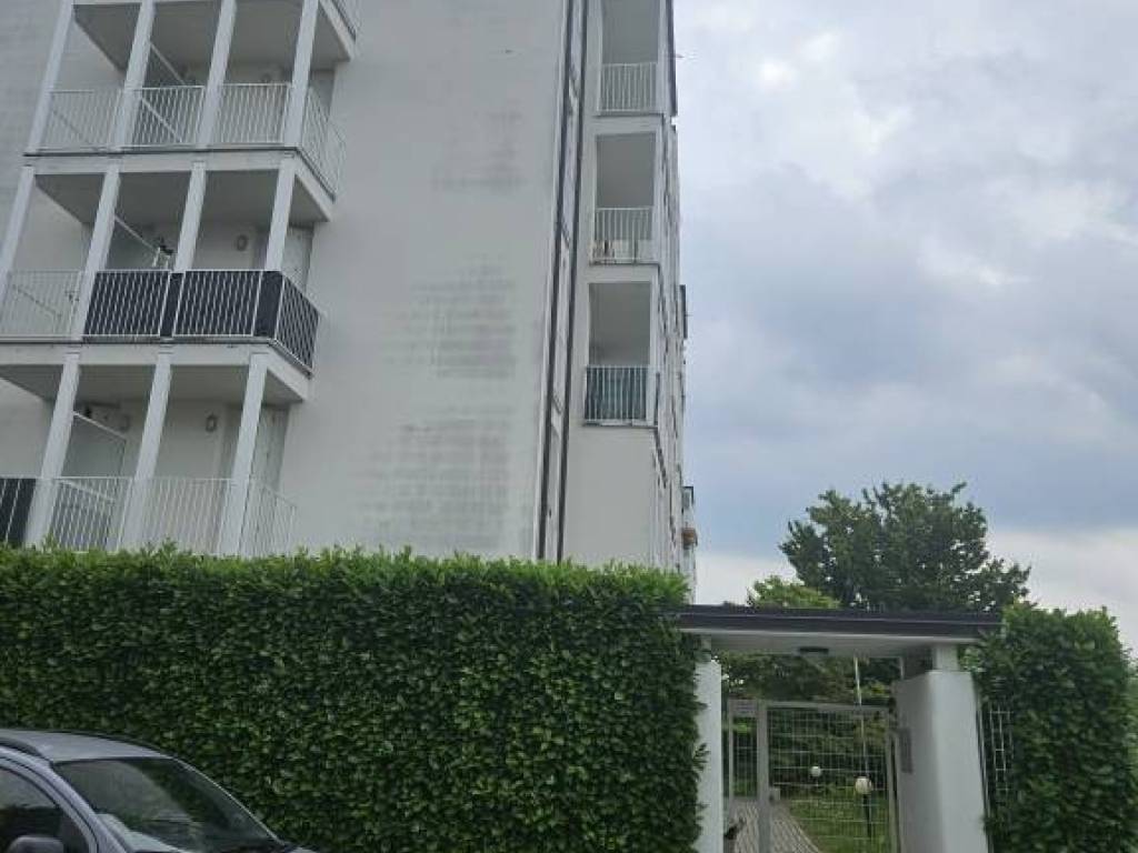 appartamento in affitto a Gallarate in zona Arnate