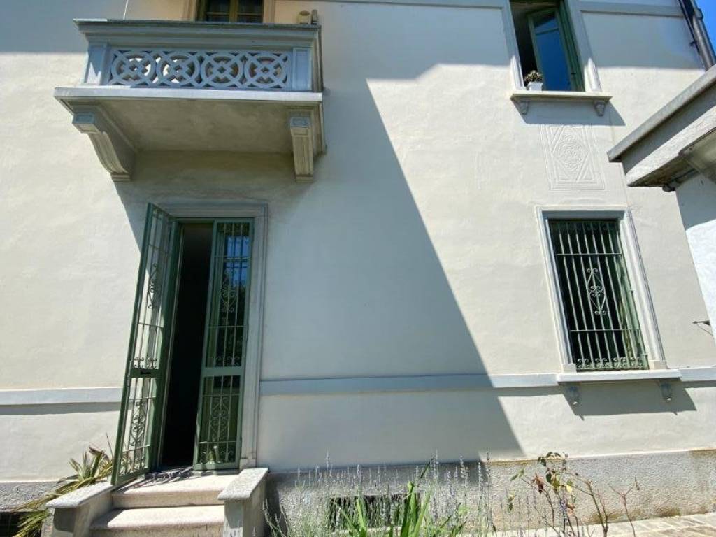 appartamento in affitto a Gallarate in zona Crenna