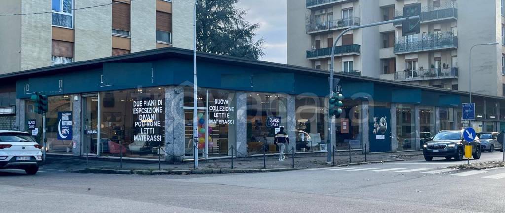 negozio in affitto a Gallarate in zona Madonna in Campagna