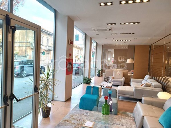 negozio in affitto a Gallarate in zona Madonna in Campagna