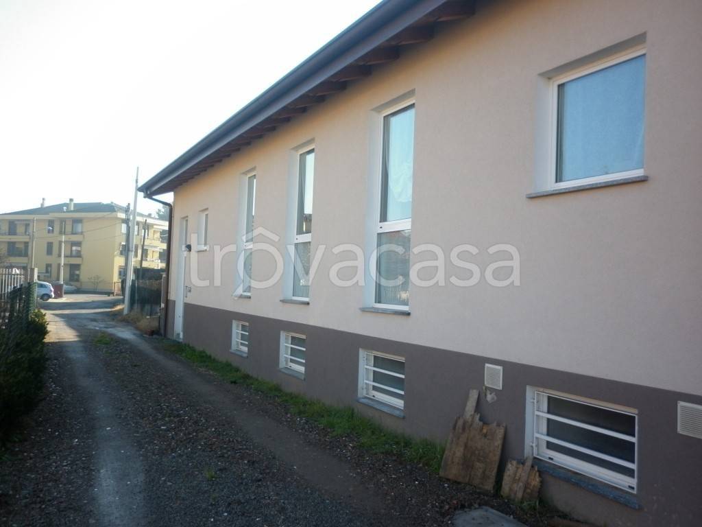 appartamento in affitto a Gallarate in zona Crenna