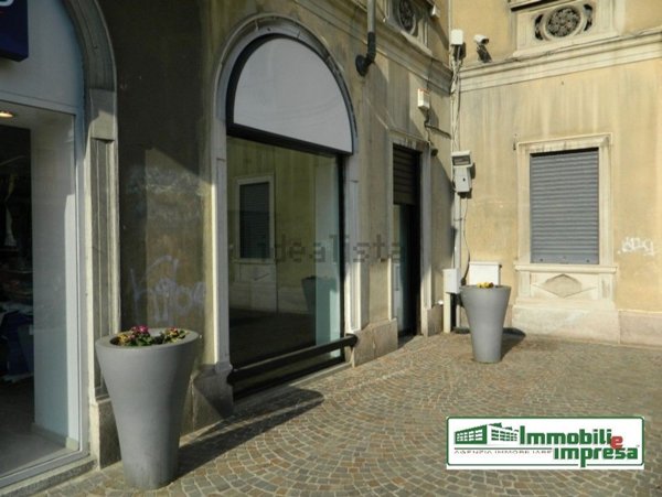 negozio in affitto a Gallarate