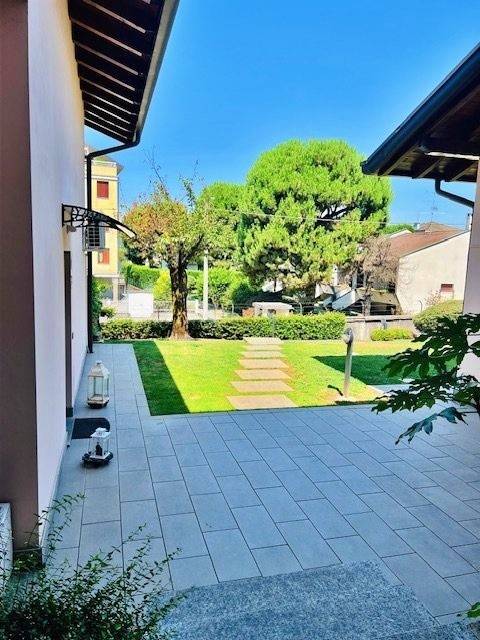 appartamento in affitto a Gallarate in zona Crenna