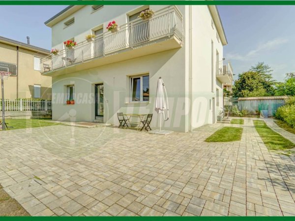 appartamento in affitto a Gallarate in zona Moriggia