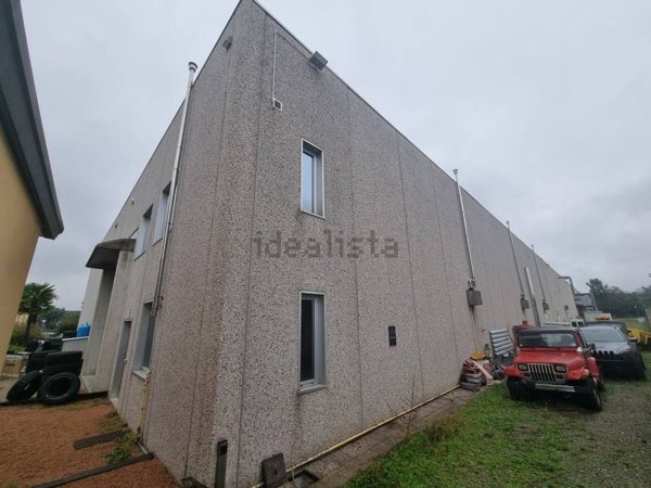 capannone in affitto a Gallarate