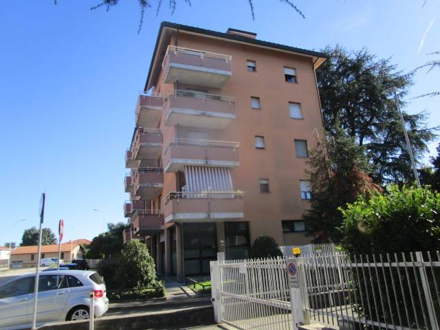 appartamento in affitto a Gallarate in zona Sciarè