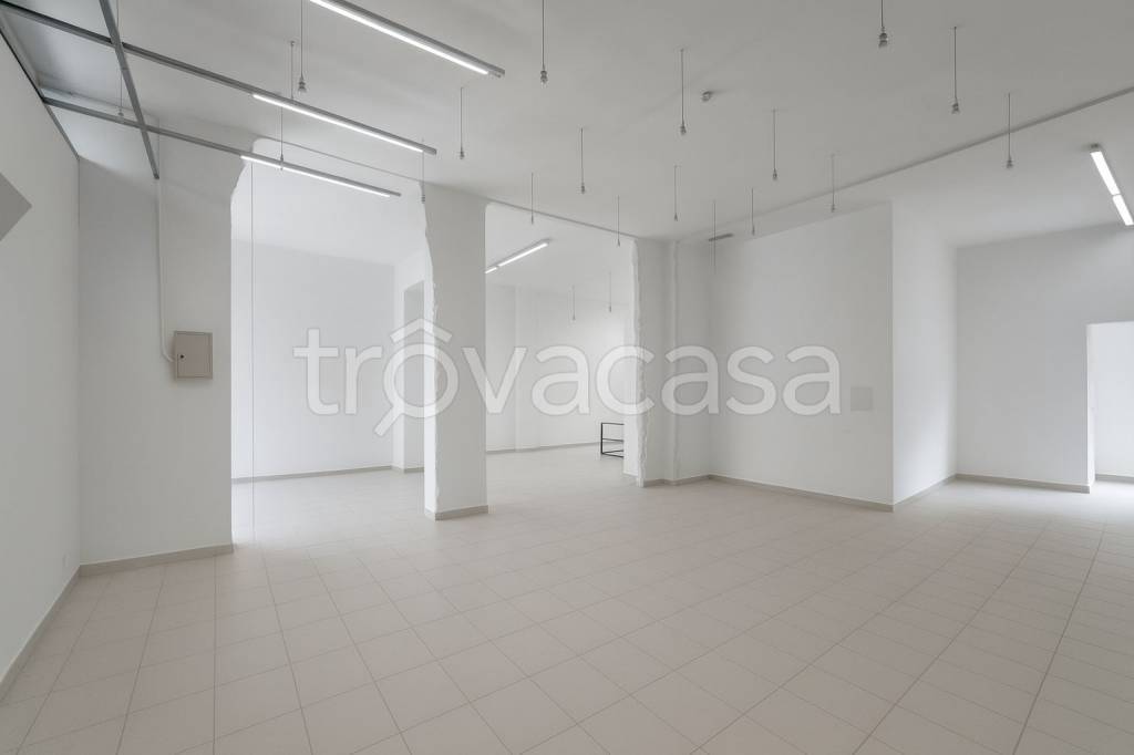 negozio in affitto a Gallarate