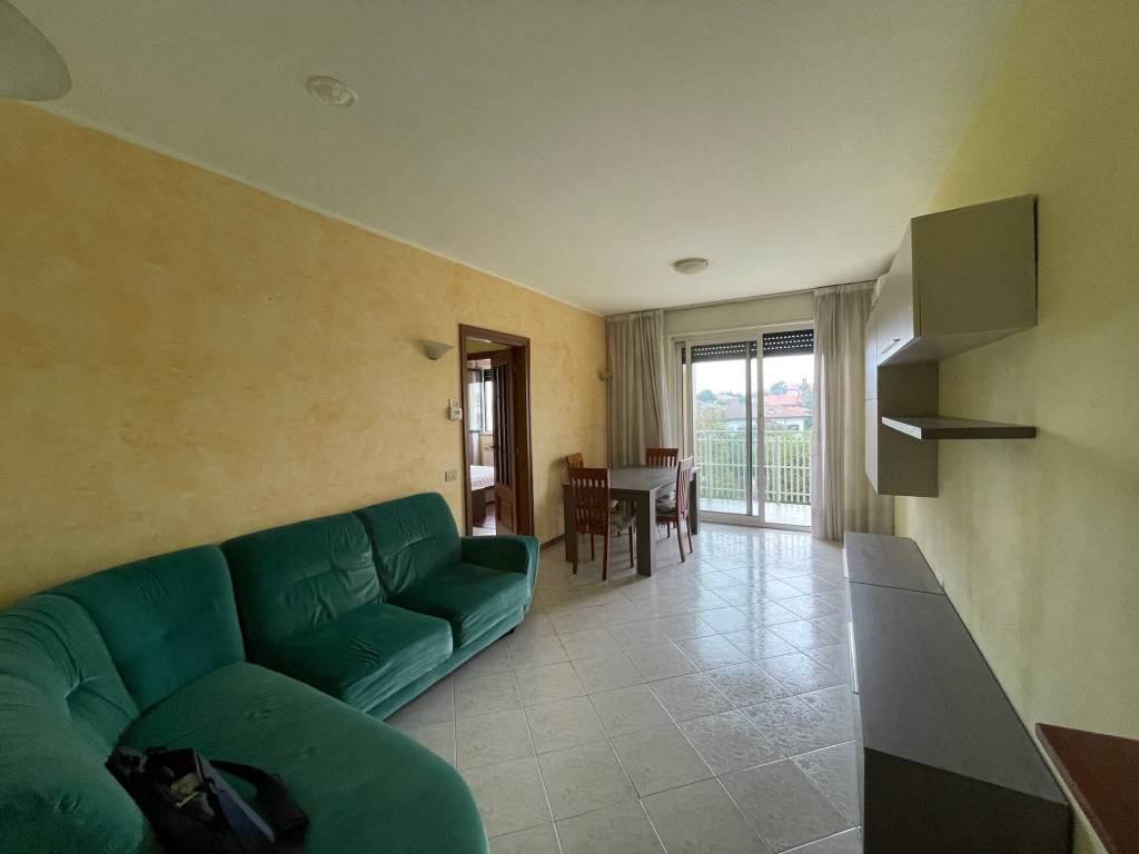appartamento in affitto a Gallarate in zona Sciarè