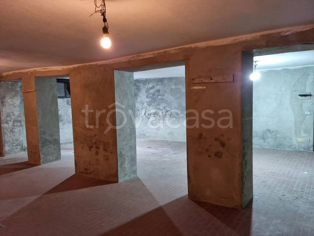 locale di sgombero in affitto a Gallarate