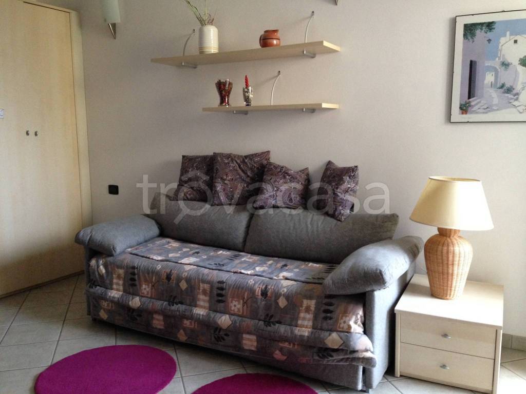 appartamento in affitto a Gallarate in zona Crenna