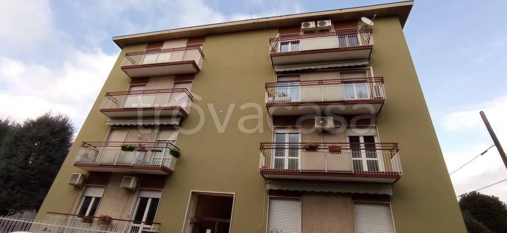 appartamento in affitto a Gallarate in zona Arnate