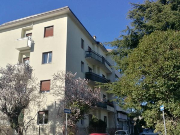 appartamento in affitto a Gallarate in zona Arnate