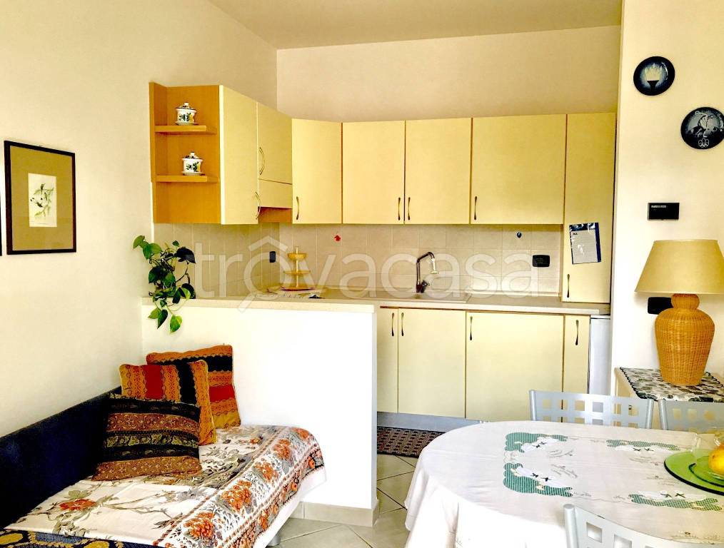 appartamento in affitto a Gallarate in zona Crenna