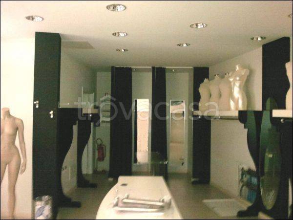 negozio in affitto a Gallarate