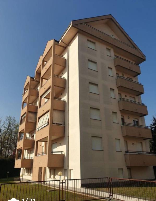 appartamento in affitto a Gallarate in zona Cascinetta