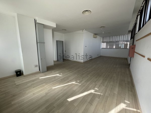 ufficio in affitto a Gallarate in zona Crenna