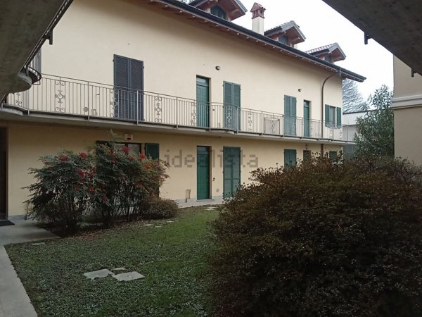 appartamento in affitto a Gallarate in zona Crenna