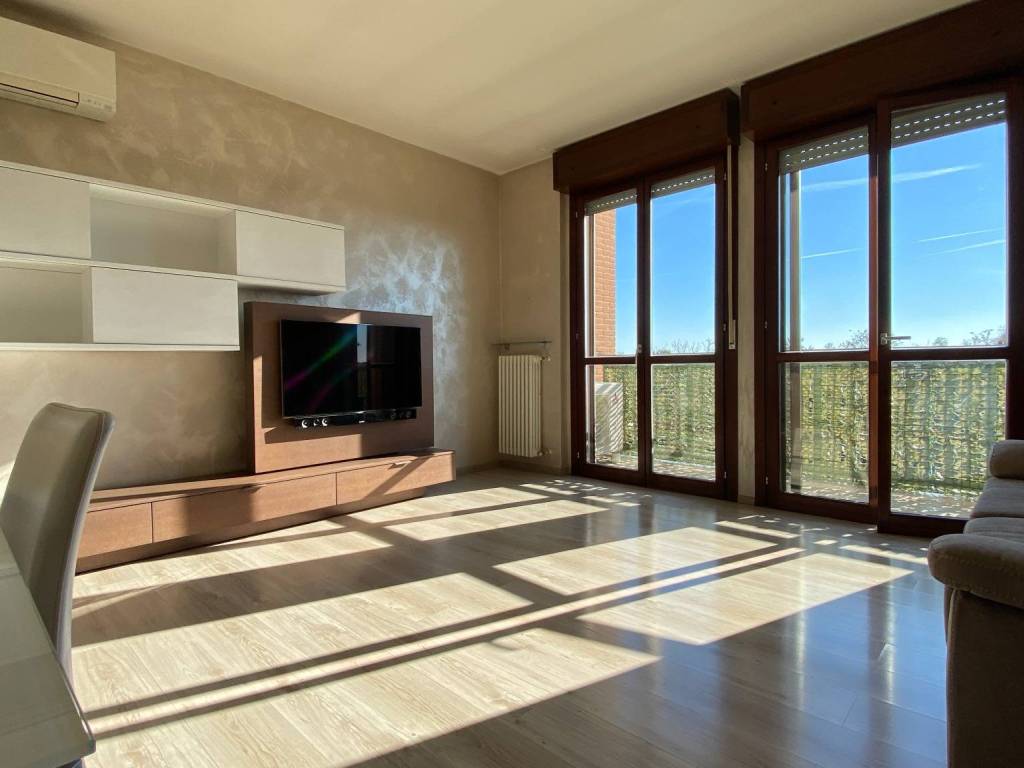 appartamento in affitto a Gallarate in zona Arnate