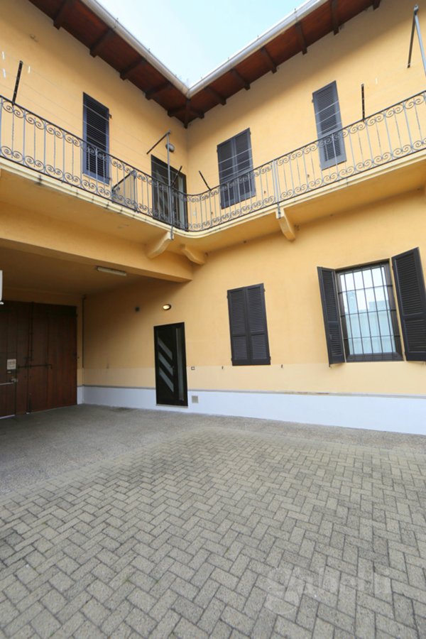 appartamento in affitto a Gallarate in zona Arnate