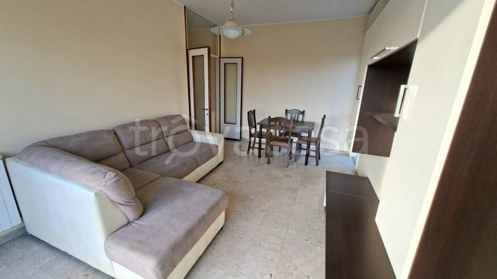 appartamento in affitto a Gallarate in zona Ronchi