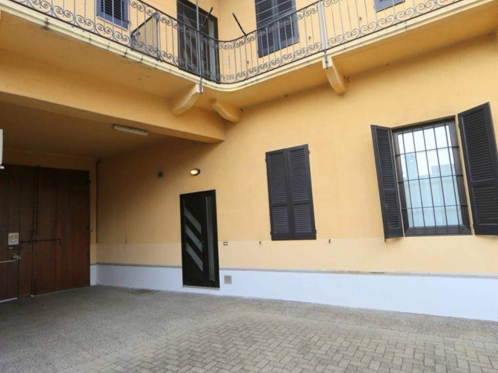 appartamento in affitto a Gallarate in zona Arnate