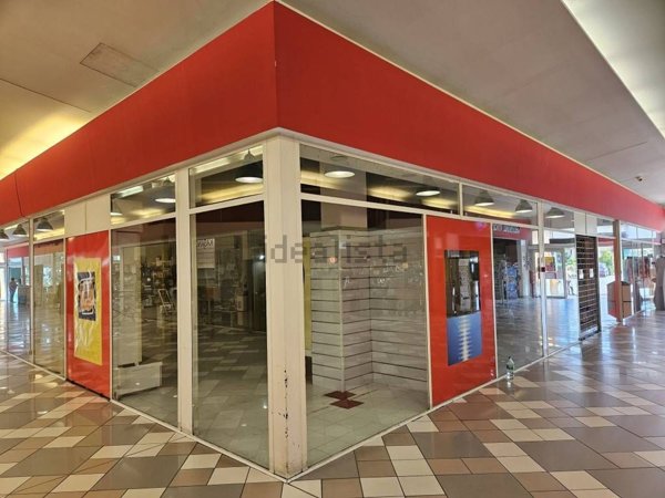 negozio in affitto a Gallarate