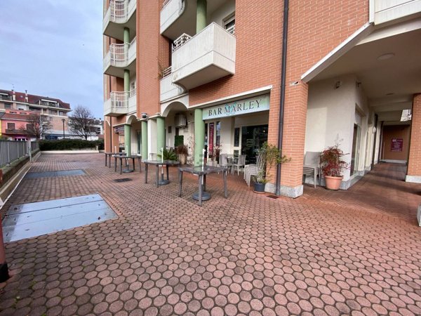 negozio in affitto a Gallarate