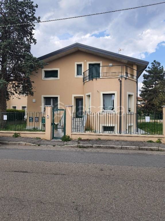 appartamento in affitto a Gallarate in zona Sciarè