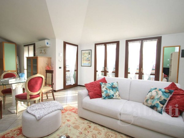 attico in affitto a Gallarate in zona Cascinetta