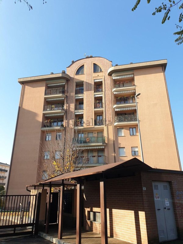 appartamento in affitto a Gallarate in zona Madonna in Campagna