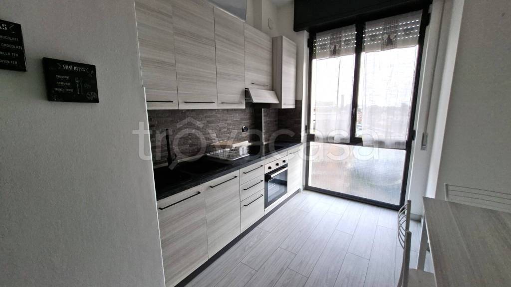 appartamento in affitto a Gallarate in zona Sciarè