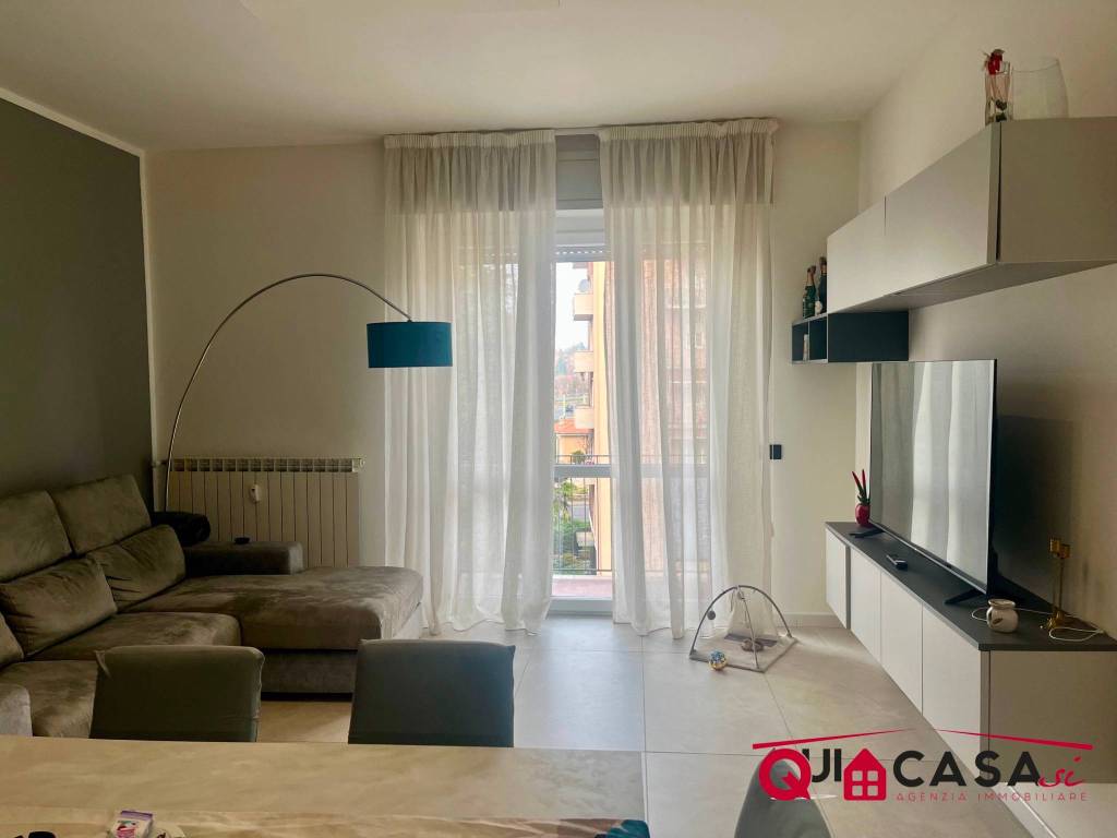 appartamento in affitto a Gallarate in zona Sciarè
